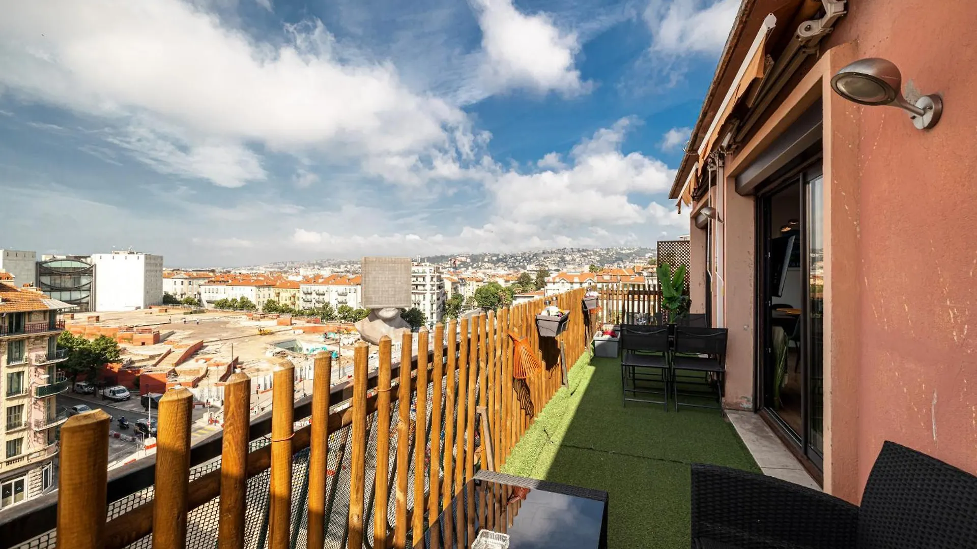 Open Sky Terrace Lage 1 Bdr & Parking Apartment Nice