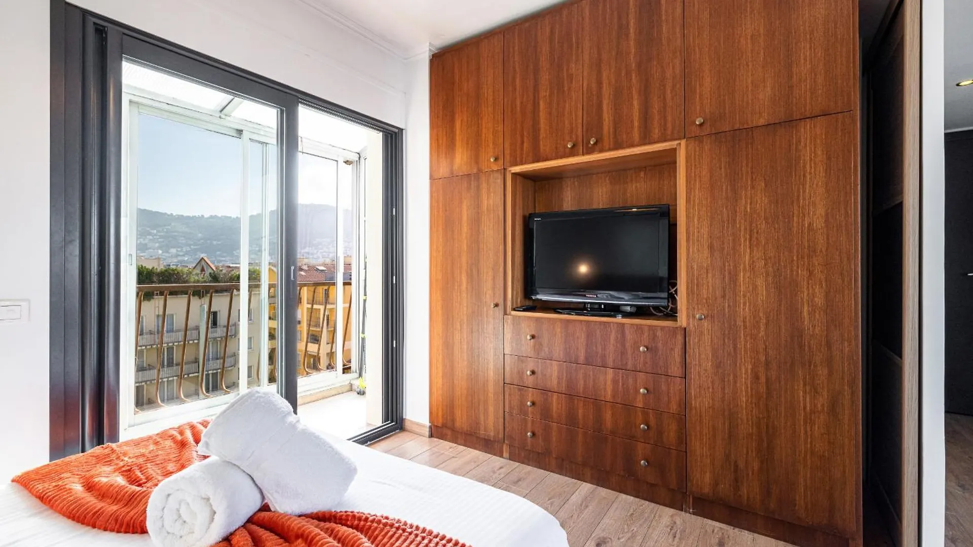 Open Sky Terrace Lage 1 Bdr & Parking Apartment Nice France