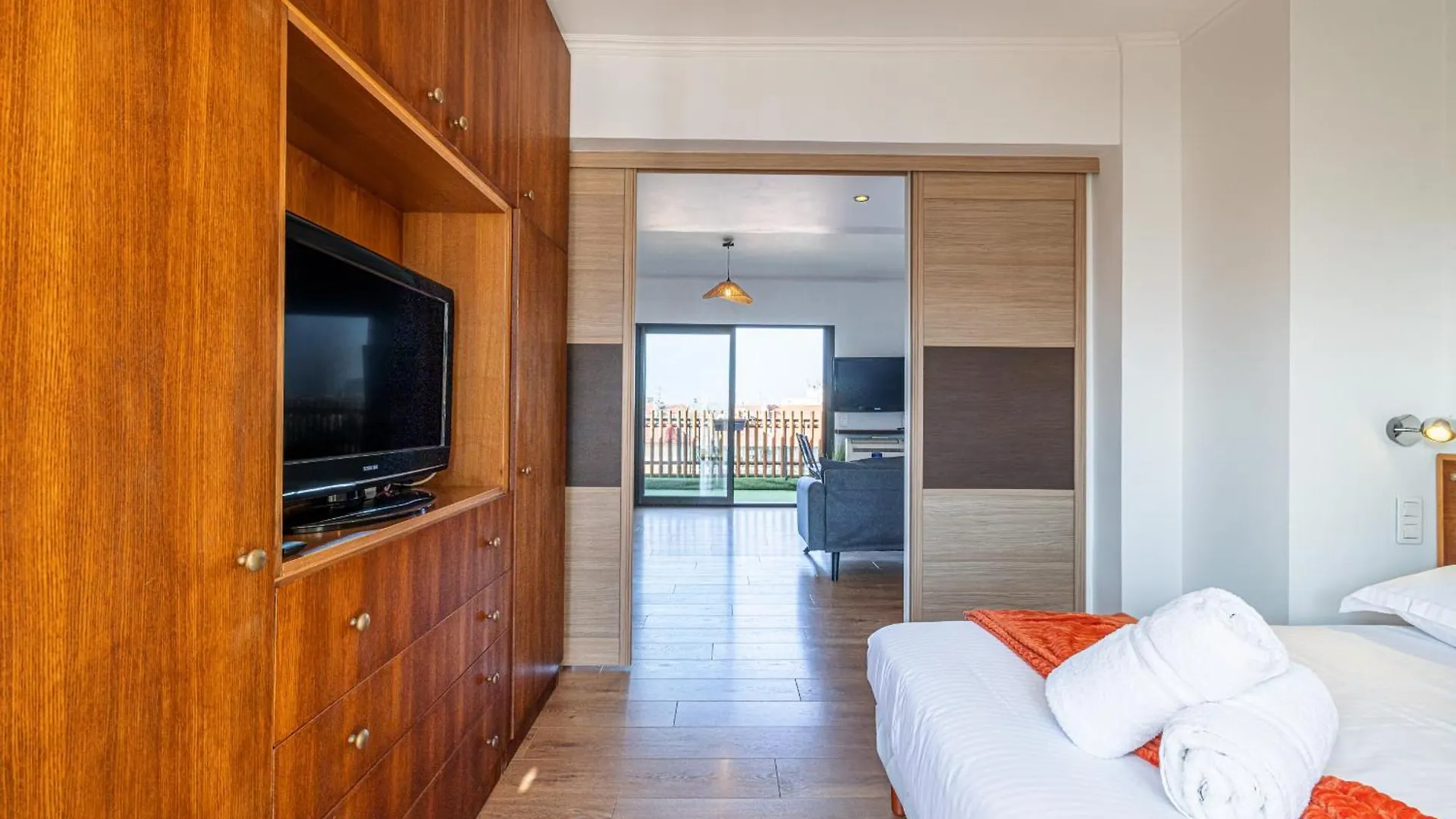 Open Sky Terrace Lage 1 Bdr & Parking Apartment Nice