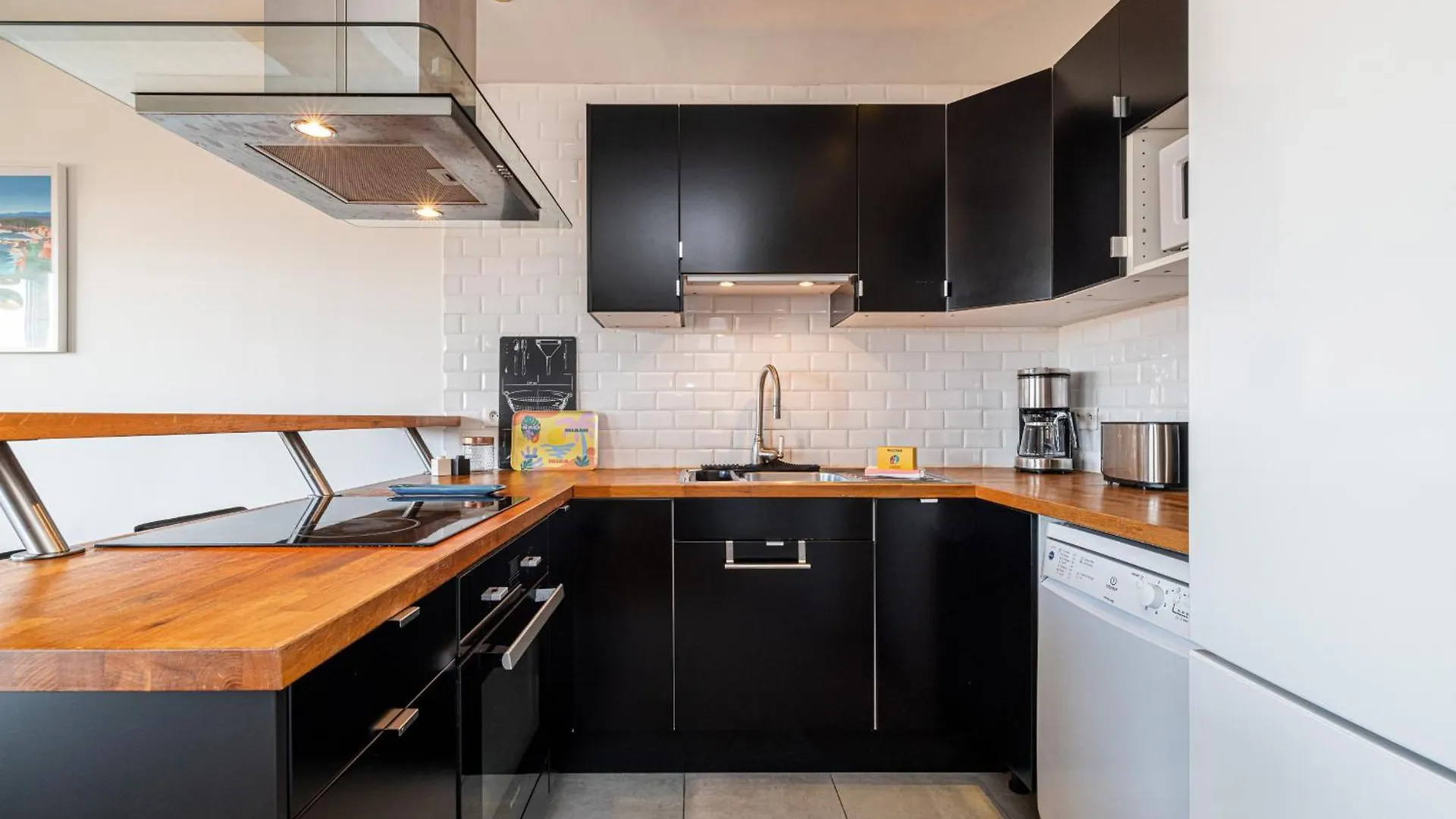 Open Sky Terrace Lage 1 Bdr & Parking Apartment Nice