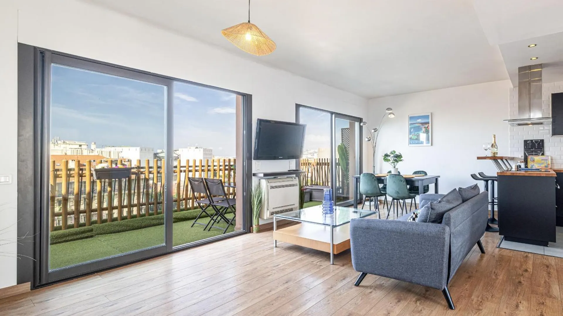 Open Sky Terrace Lage 1 Bdr & Parking contacts